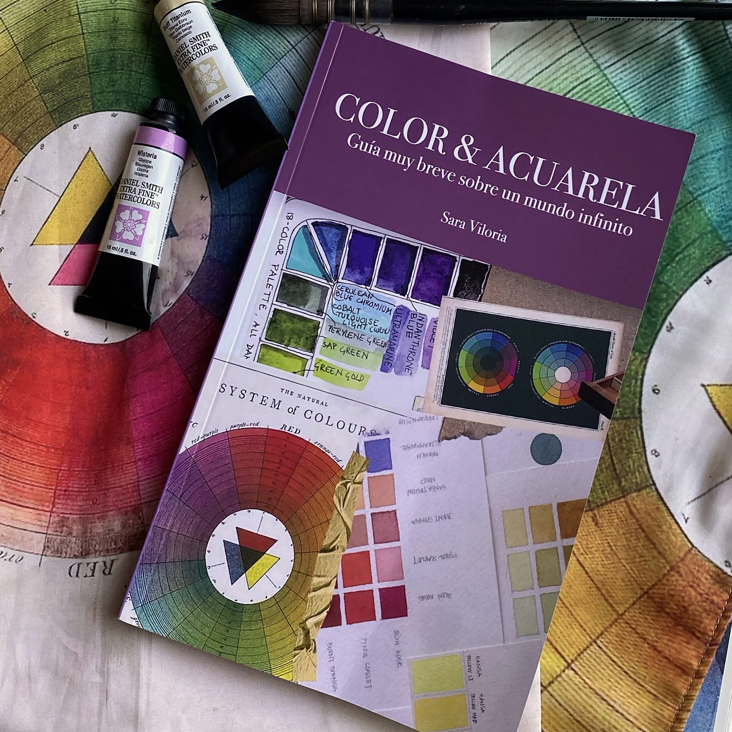 libro color y acuarela por Sara Viloria